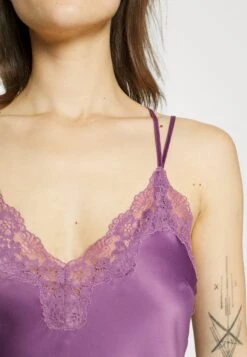 Anna Field Chemise De Nuit / Nuisette - Pink 15 Anna Field Chemise De Nuit / Nuisette - Pink -Femmes Vêtements Boutique 1d3ee3b2edc04d61933aec58ae10abce