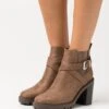 Bottines À Talons Hauts - Taupe -Femmes Vêtements Boutique 35b3b01d6bca4c7185678d0179639104
