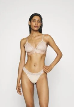 Femmes Vêtements Boutique 45 Anna Field 3 Pack - String - Black/Beige/