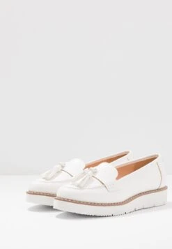Mocassins - White -Femmes Vêtements Boutique 66b781600c644315bf3afd83ea98efca