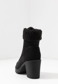 Anna Field Winter Boot - Bottines À Plateau - Black 14 Anna Field Winter Boot - Bottines À Plateau - Black -Femmes Vêtements Boutique 75644dab5c4b4634862305626d9534e6