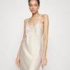 Anna Field Bridal Nightie / 003 - Off-White - Chemise De Nuit / Nuisette - 003 - Off-White -Femmes Vêtements Boutique 7d1e53598b5340148d90f82e5789998c