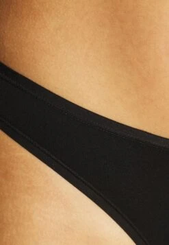 Anna Field 10 Pack - String - Black -Femmes Vêtements Boutique a29dca26880f44319503a6b5d2bc0e18