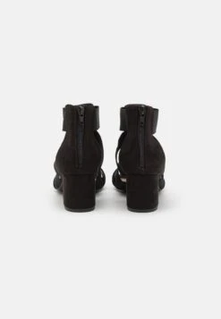 Sandales - Black -Femmes Vêtements Boutique c746e86cfa9f46ea96467fec98680629